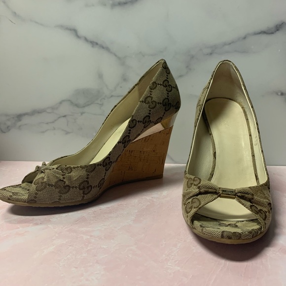 Gucci wedges - Picture 1 of 3